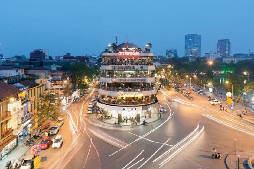 Day 1: Hanoi Arrival (Dinner)